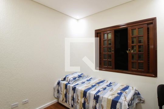 Quarto 2 de casa para alugar com 4 quartos, 300m² em Jardim Guapira, São Paulo