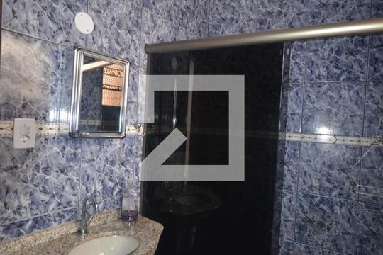 Banheiro de apartamento para alugar com 2 quartos, 77m² em Madureira, Rio de Janeiro