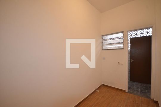 Quarto de Serviço de apartamento para alugar com 2 quartos, 77m² em Madureira, Rio de Janeiro