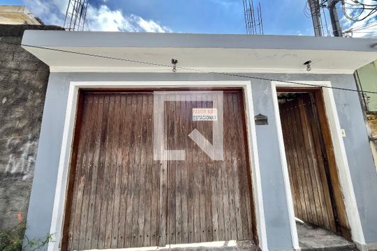 Fachada de casa à venda com 3 quartos, 500m² em Americanópolis, São Paulo