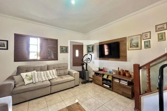 Sala de casa à venda com 3 quartos, 500m² em Americanópolis, São Paulo