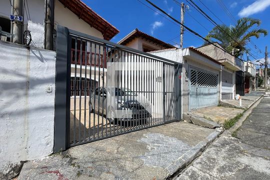 Fachada de casa à venda com 3 quartos, 120m² em Rio Pequeno, São Paulo