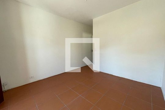 Suíte de casa à venda com 3 quartos, 120m² em Rio Pequeno, São Paulo