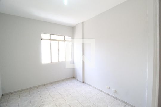 Quarto 2 de apartamento para alugar com 3 quartos, 140m² em Centro, Uberlândia