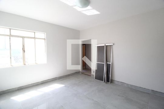 Apartamento para alugar com 3 quartos, 140m² em Centro, Uberlândia