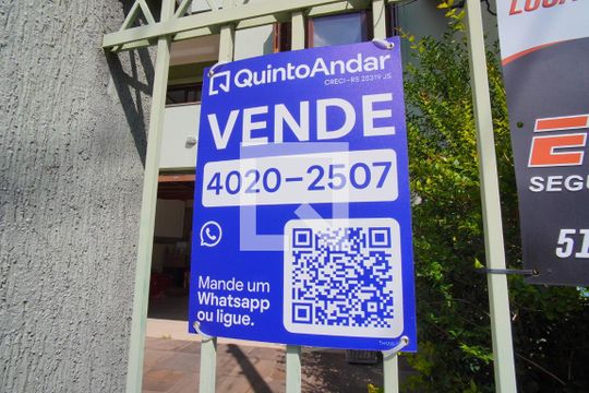 Plaquinha de casa à venda com 5 quartos, 330m² em Jardim São Pedro, Porto Alegre