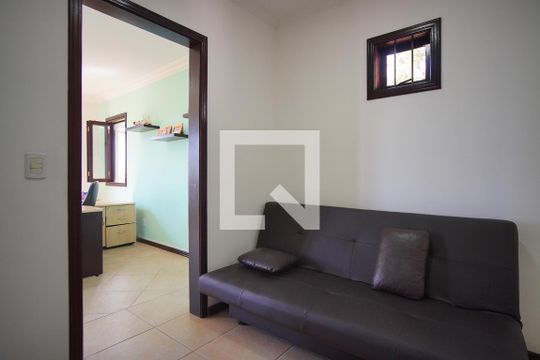 Suíte 2 Hall - Segundo Andar de casa à venda com 5 quartos, 330m² em Jardim São Pedro, Porto Alegre