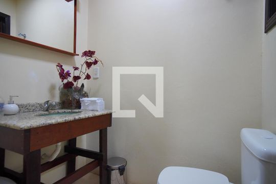 Lavabo - Garagem de casa à venda com 5 quartos, 330m² em Jardim São Pedro, Porto Alegre