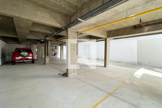 Garagem de apartamento à venda com 2 quartos, 62m² em Baeta Neves, São Bernardo do Campo