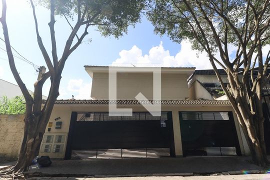 Fachada de casa de condomínio à venda com 2 quartos, 60m² em Jardim Leonor Mendes de Barros, São Paulo