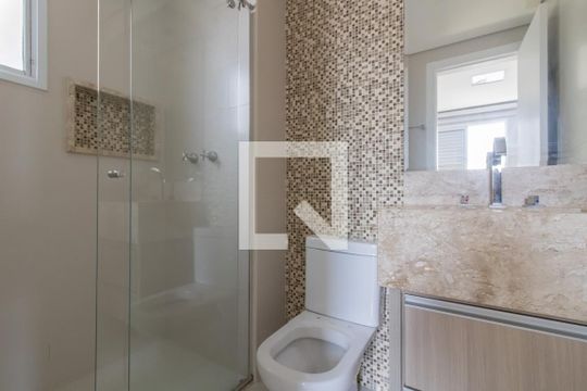 Banheiro da Suíte de apartamento para alugar com 2 quartos, 75m² em Vila Augusta, Guarulhos