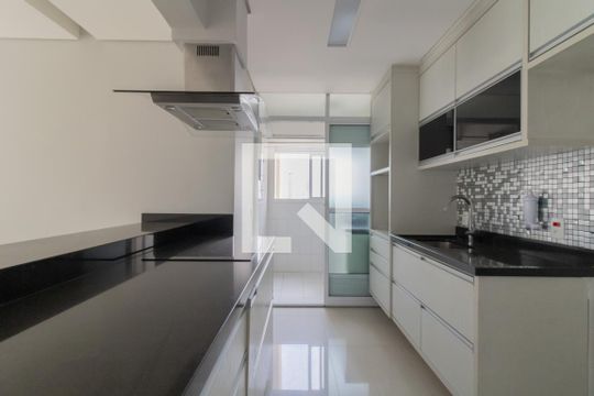 Cozinha de apartamento para alugar com 2 quartos, 75m² em Vila Augusta, Guarulhos