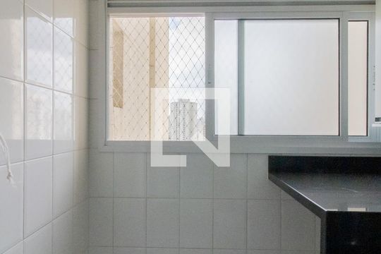 Área de Serviço de apartamento para alugar com 2 quartos, 75m² em Vila Augusta, Guarulhos