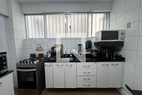 Cozinha de apartamento à venda com 2 quartos, 100m² em Serra, Belo Horizonte