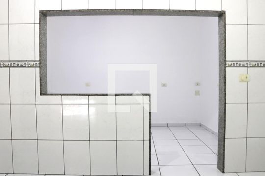 Sala  de casa para alugar com 2 quartos, 50m² em Vila Isa, São Paulo