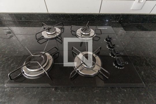 Cozinha de apartamento para alugar com 2 quartos, 49m² em Jardim Brasilia, São Paulo