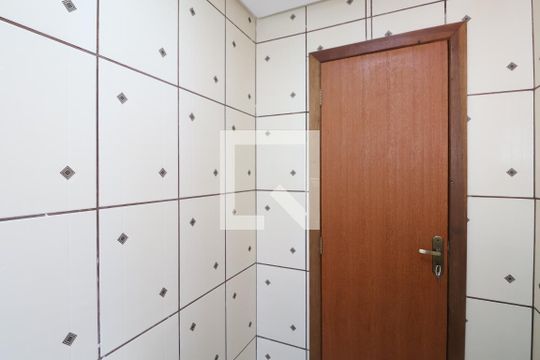 Lavabo de casa à venda com 3 quartos, 246m² em Harmonia, Canoas