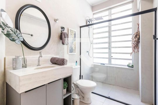 Banheiro de apartamento para alugar com 1 quarto, 30m² em Centro Histórico de São Paulo, São Paulo