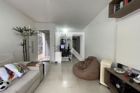 Sala de casa à venda com 4 quartos, 200m² em Vila Lageado, São Paulo