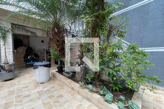 Jardim de casa à venda com 4 quartos, 200m² em Vila Lageado, São Paulo