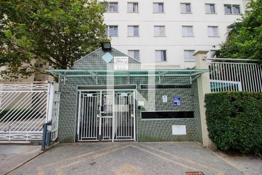 Fachada de apartamento para alugar com 2 quartos, 50m² em Jardim Santa Teresinha, São Paulo