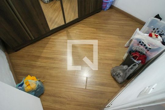 Quarto de apartamento para alugar com 2 quartos, 50m² em Jardim Santa Teresinha, São Paulo