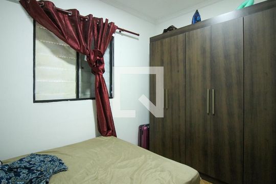 Quarto 2 de apartamento para alugar com 2 quartos, 50m² em Jardim Santa Teresinha, São Paulo