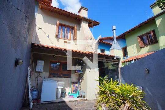 Quintal - Fundos de casa à venda com 3 quartos, 120m² em Parque Santa Fé, Porto Alegre