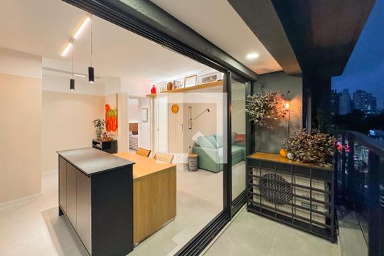 Varanda de apartamento à venda com 1 quarto, 48m² em Vila Mariana, São Paulo