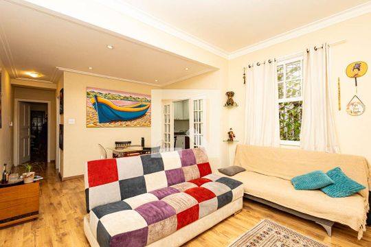 Sala de apartamento à venda com 2 quartos, 90m² em Cerqueira César, São Paulo