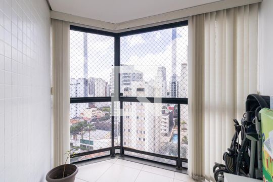 Varanda de apartamento à venda com 2 quartos, 60m² em Moema, São Paulo