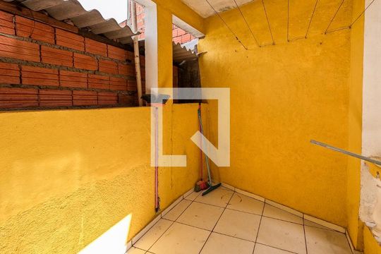 Área de Serviço de casa para alugar com 3 quartos, 100m² em Vila Chica Luisa, São Paulo