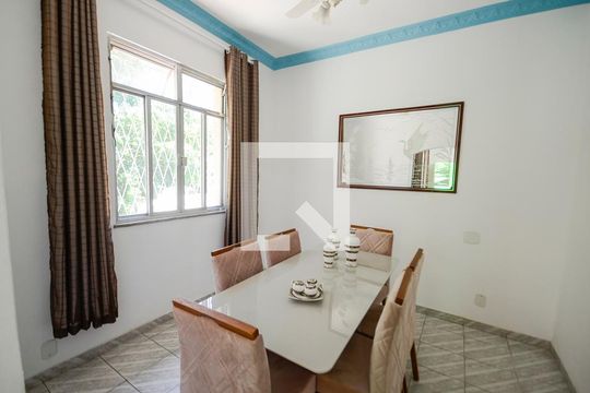 Sala de casa à venda com 3 quartos, 400m² em Riachuelo, Rio de Janeiro