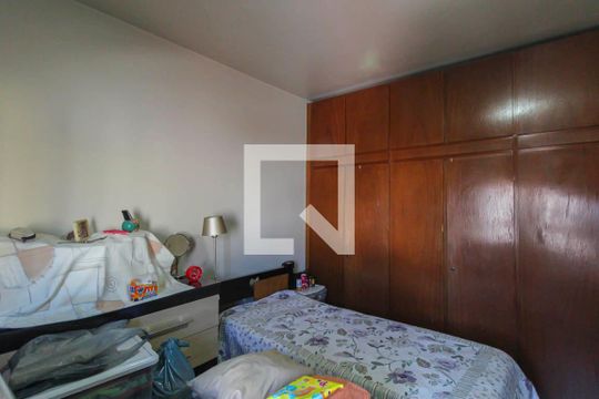 Quarto 3 de casa à venda com 4 quartos, 210m² em Vila Santa Clara, São Paulo