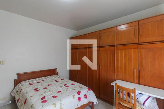 Quarto 1 de casa à venda com 4 quartos, 210m² em Vila Santa Clara, São Paulo