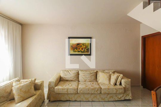 Sala de casa à venda com 4 quartos, 210m² em Vila Santa Clara, São Paulo