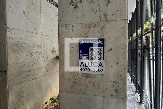 Placa de apartamento para alugar com 3 quartos, 67m² em Catete, Rio de Janeiro