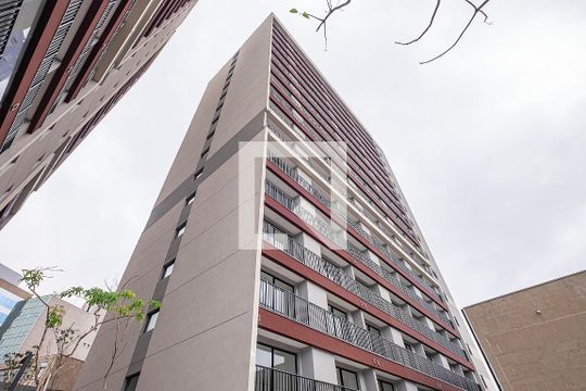 Fachada de kitnet/studio para alugar com 1 quarto, 25m² em Pinheiros, São Paulo