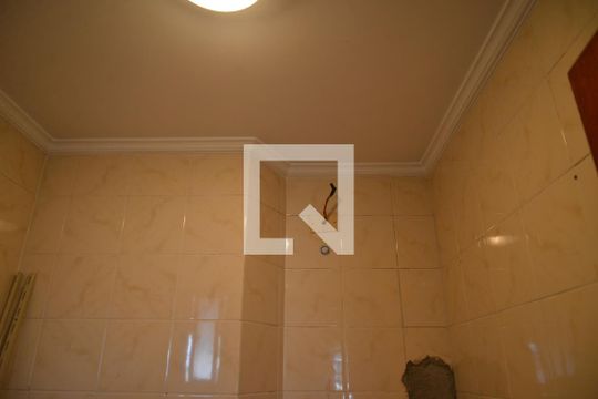 Banheiro de Serviço de apartamento para alugar com 3 quartos, 145m² em Vila Alzira, Santo André