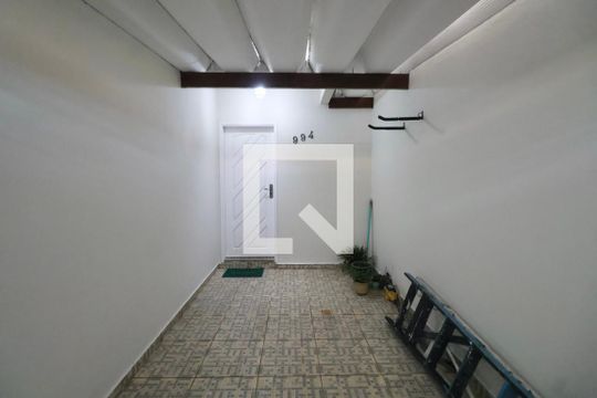 Garagem de casa para alugar com 2 quartos, 70m² em Vila Santa Rosa, Guarujá