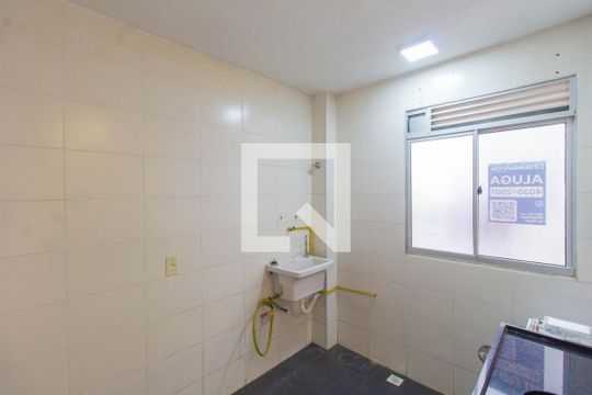 Cozinha e Área de Serviço de apartamento à venda com 2 quartos, 43m² em São José, Canoas