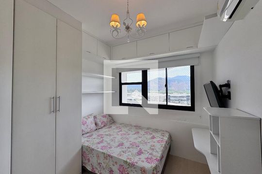 Quarto de apartamento à venda com 2 quartos, 80m² em Barra da Tijuca, Rio de Janeiro