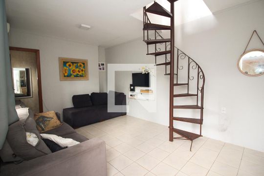 Sala 2 de casa à venda com 4 quartos, 300m² em Cavalhada, Porto Alegre