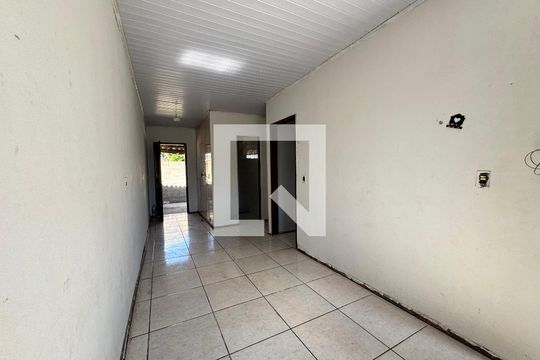Sala de casa à venda com 2 quartos, 40m² em Scharlau, São Leopoldo