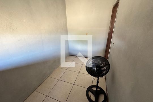 Quarto 2 de casa à venda com 2 quartos, 40m² em Scharlau, São Leopoldo