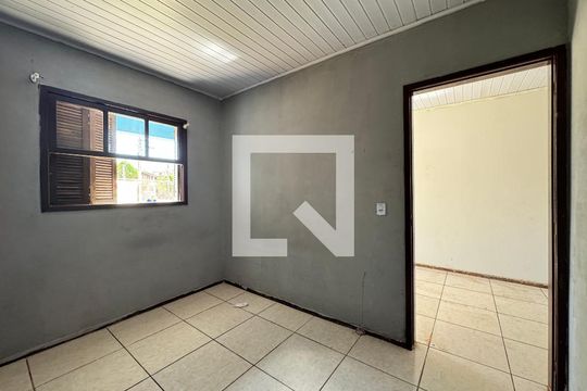 Quarto 1 de casa à venda com 2 quartos, 40m² em Scharlau, São Leopoldo