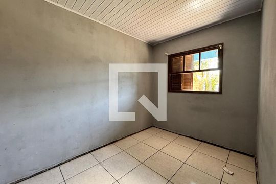 Quarto 1 de casa à venda com 2 quartos, 40m² em Scharlau, São Leopoldo