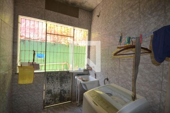 Área de Serviço de casa à venda com 4 quartos, 450m² em Areia Branca, Rio de Janeiro