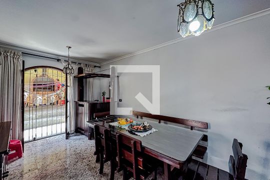 Sala de casa à venda com 3 quartos, 210m² em Vila Regente Feijó, São Paulo