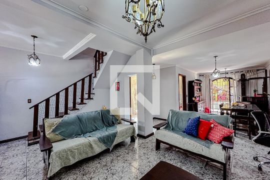 Sala de casa à venda com 3 quartos, 210m² em Vila Regente Feijó, São Paulo